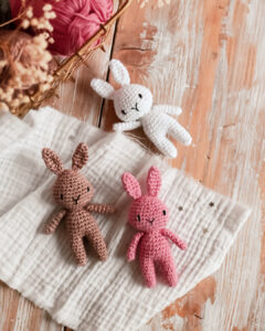 patron de crochet lapin mini amigurumi