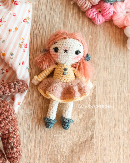 Mini poupée à crocheter facile tuto