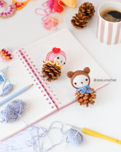 patron crochet les bouilles de pin Zess