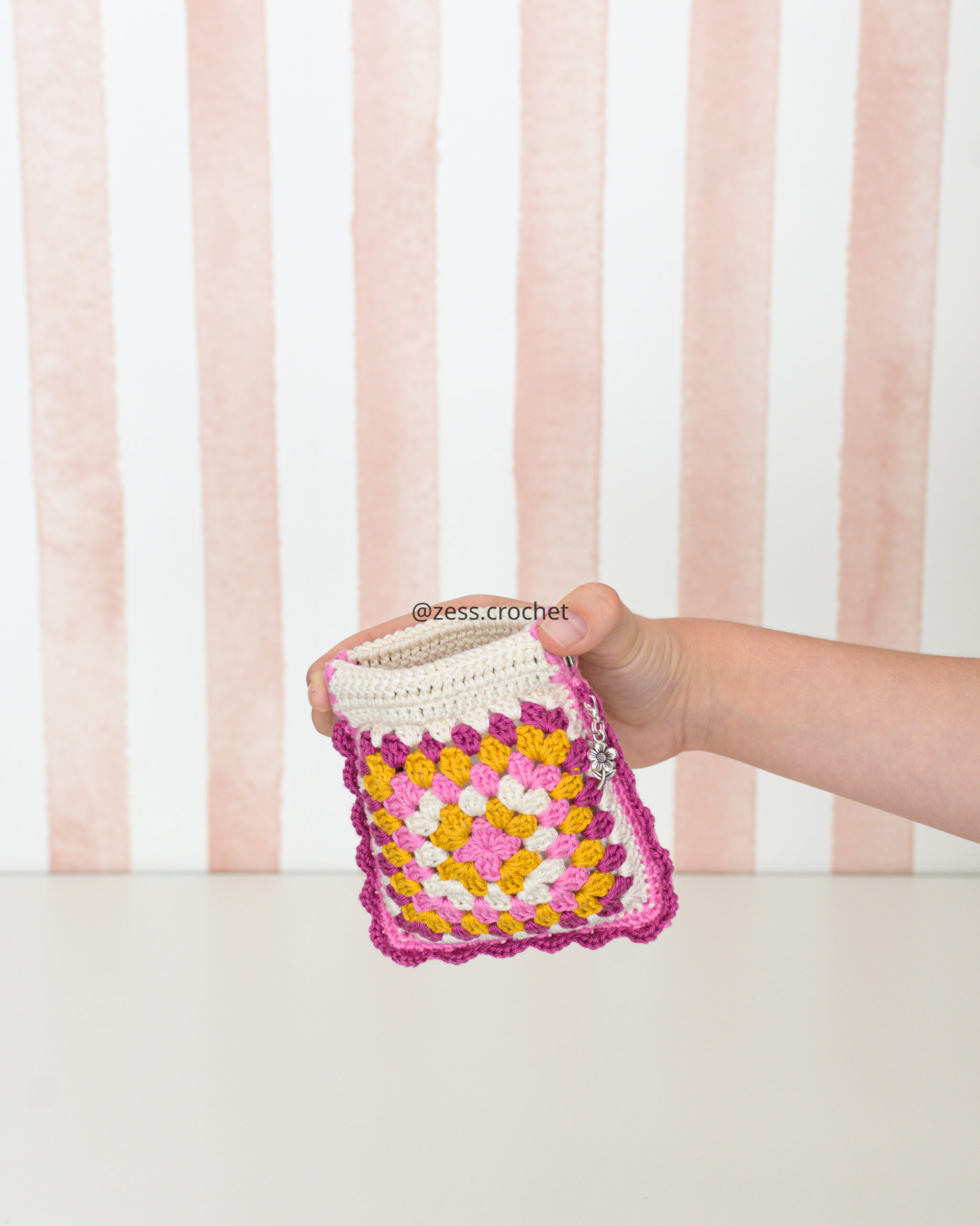 kit crochet pochette granny square