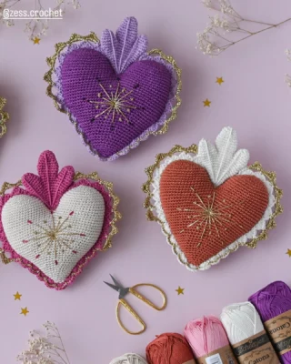Petit changement de programme… INFOS KIT ♥️🪽
Je devais vous ouvrir les précommandes du 2ème kit crochet 💘coeur ailé la semaine dernière, maiiis avec les vacances qui approchaient et l’envie de faire une vraie pause, j’ai décidé de repousser un peu 🙊

Les précommandes ouvriront donc la semaine prochaine !
Merci pour votre patience et pour vos messages toujours si bienveillants ♥️

Je vous retrouve très vite pour le lancement en série limitée 🙂

En photos : le cœur ex-voto déjà dispo en kit crochet complet sur le site ✨

#crochet #kitcrochet #crochetaddict #tutocrochet #jecrocheteetjassume #exvoto #artdufil